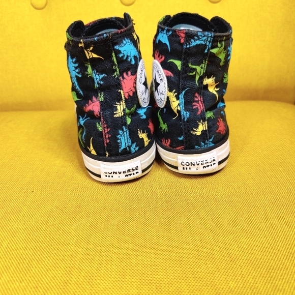Converse Chuck Taylor All Stars Hi Dinosaurs Sneakers Youth Boy's Size 2 - Picture 7 of 10
